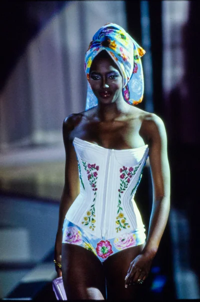 Look 8